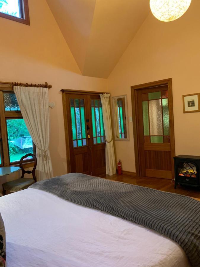 Quail Farm, Colonial Charm Bed & Breakfast Nelson Dış mekan fotoğraf